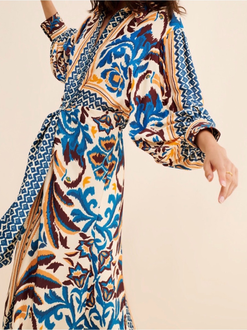 Farm Rio Toucans
Scarf Cutout Midi Dress - Picture 6 of 15